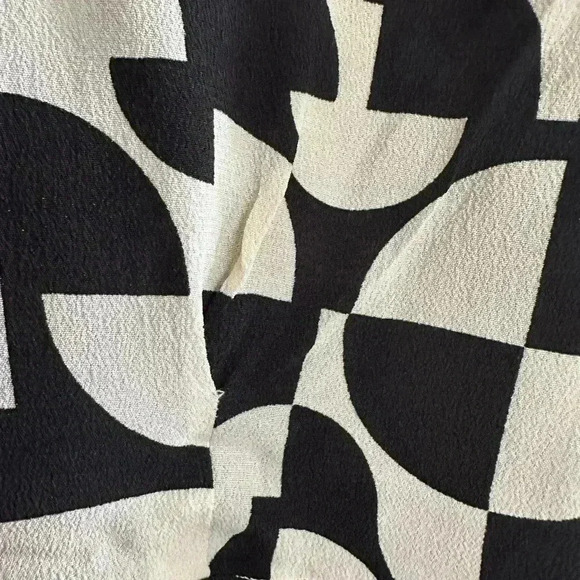 Zara Abstract Women S Black White Long Sleeve Mini Dress-V-Neck Button Front - Picture 2 of 11